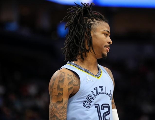 让我们在场 让我们在场