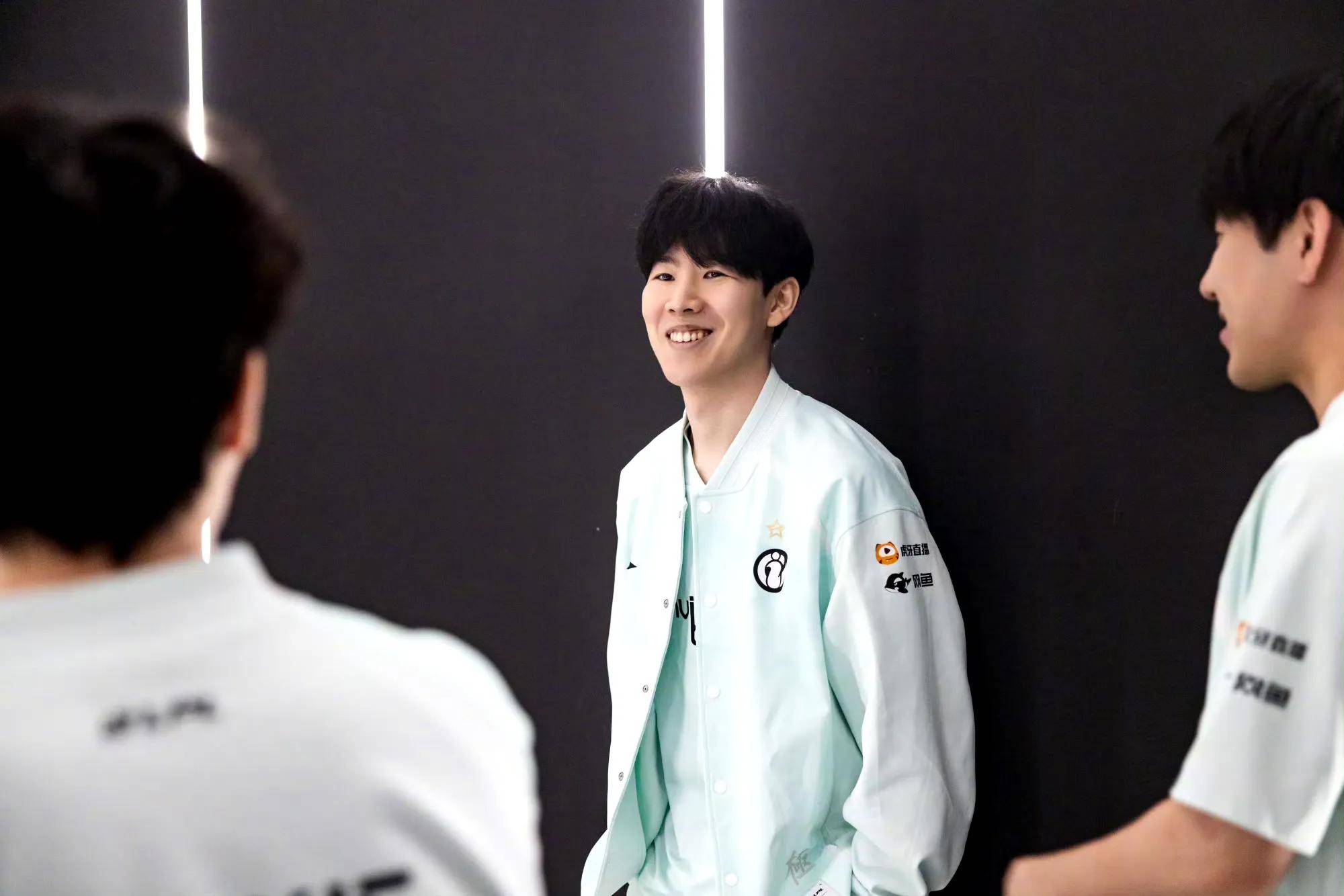 球队间的直 球队间的直