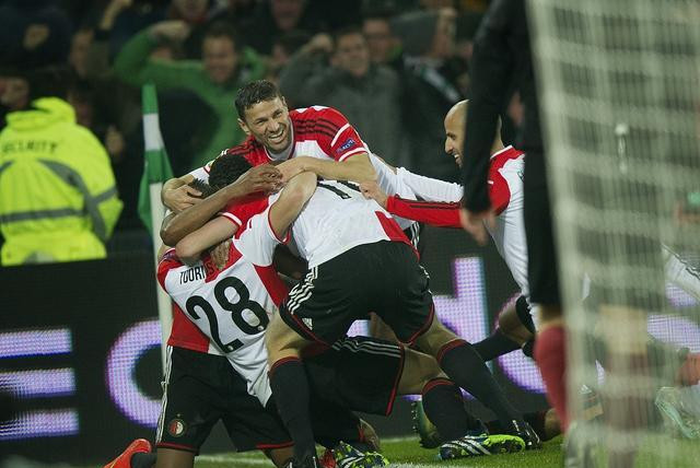 平的发展迈 平的发展迈